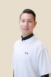 チーフ：青山 浩輔（あおやま こうすけ）